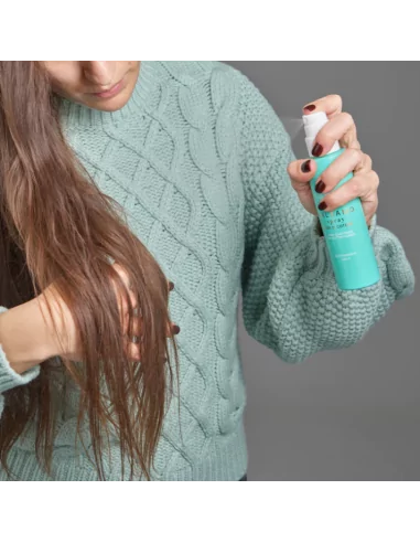 Balsamo spray senza risciacquo: capelli morbidi e senza crespo